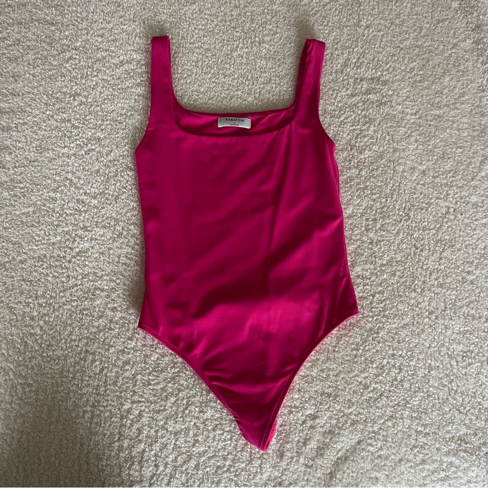 Aritzia Babaton Squareneck Bodysuit